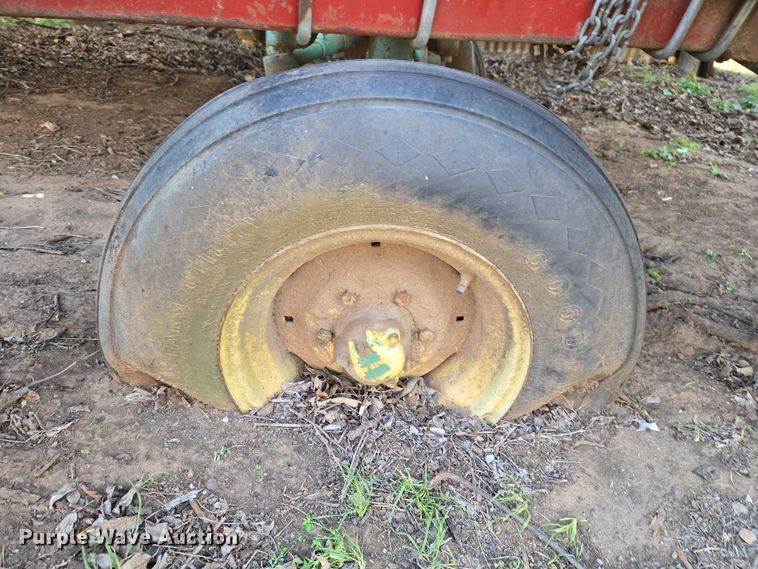 image for item ET1326 John Deere 482 cotton stripper