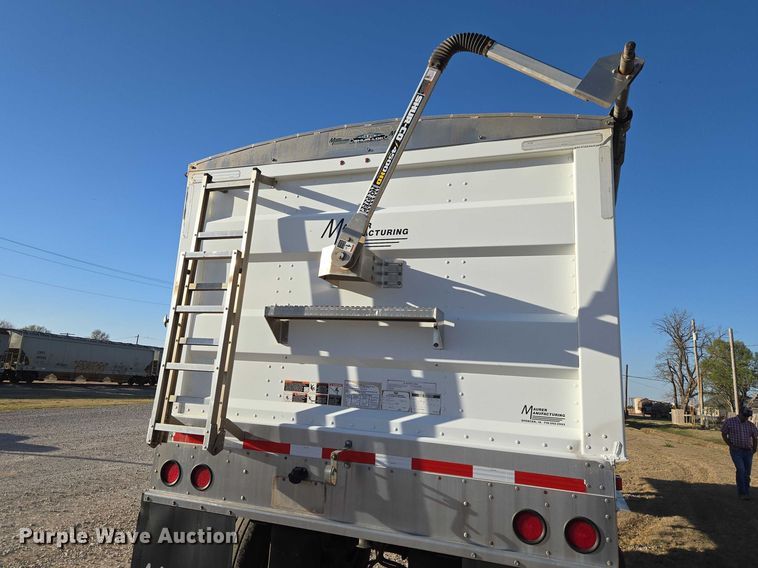 image for item ET1493 2017 Maurer Manufacturing grain trailer