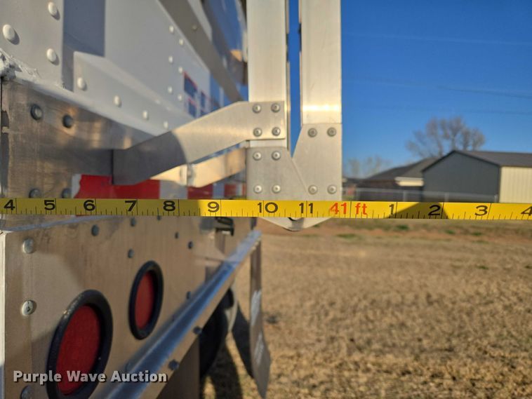 image for item ET1493 2017 Maurer Manufacturing grain trailer