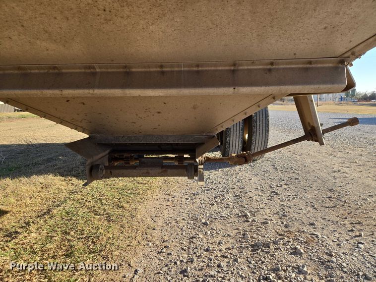 image for item ET1493 2017 Maurer Manufacturing grain trailer