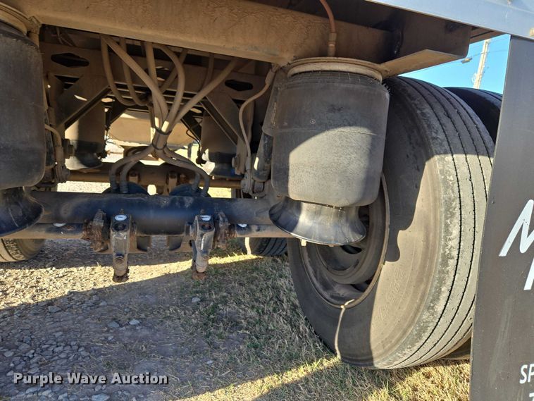 image for item ET1493 2017 Maurer Manufacturing grain trailer