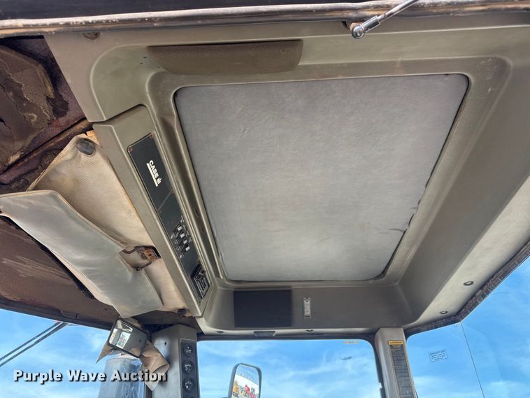 image for item ET1725 1999 Case 9380 4WD tractor