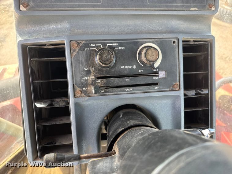 image for item ET1725 1999 Case 9380 4WD tractor