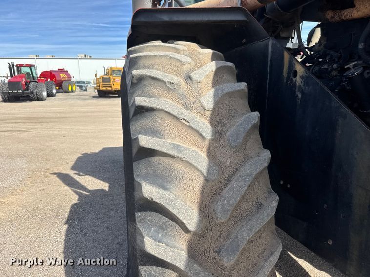 image for item ET1725 1999 Case 9380 4WD tractor