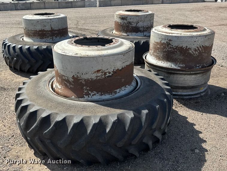 image for item ET1725 1999 Case 9380 4WD tractor