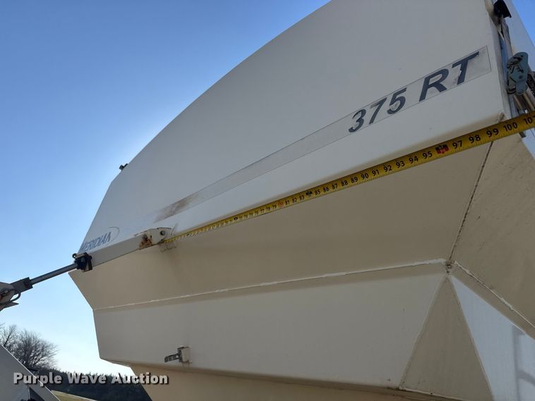 image for item ET1789 2015 Meridian Seed Express 375RT seed tender