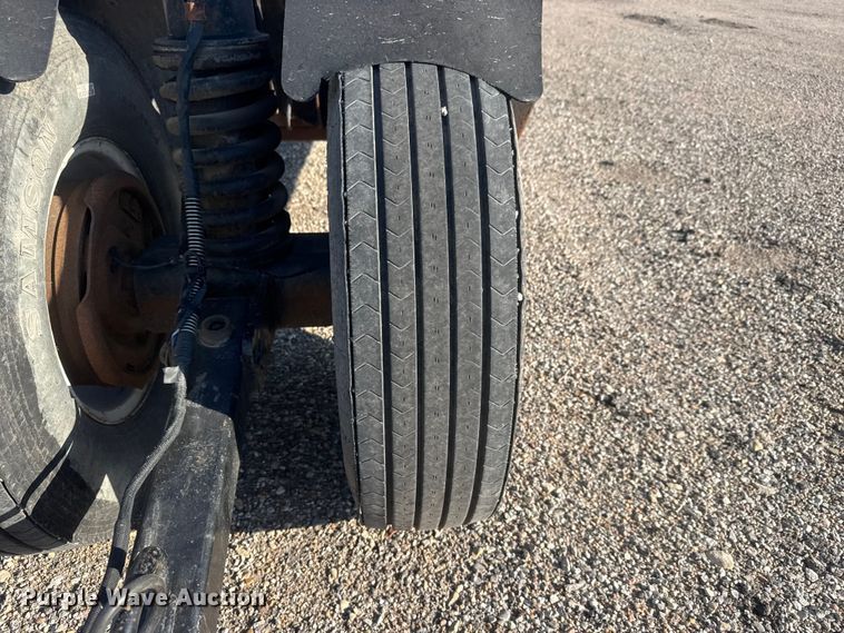 image for item ET1790 M.D. Stud King 42   header trailer