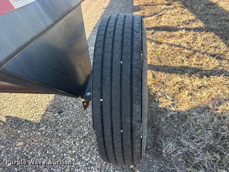 image for item ET1790 M.D. Stud King 42   header trailer