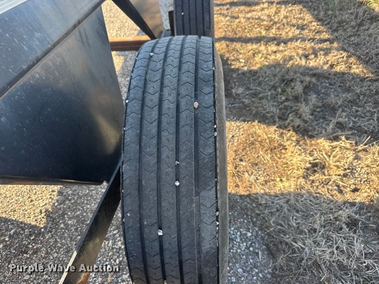 image for item ET1790 M.D. Stud King 42   header trailer