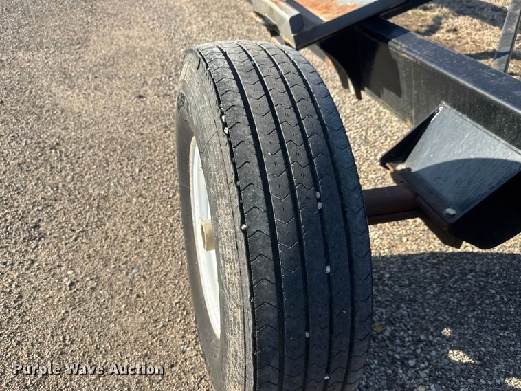 image for item ET1790 M.D. Stud King 42   header trailer