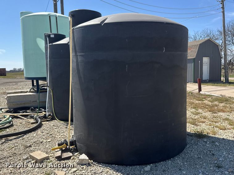 image for item ET1803 (2) tanks