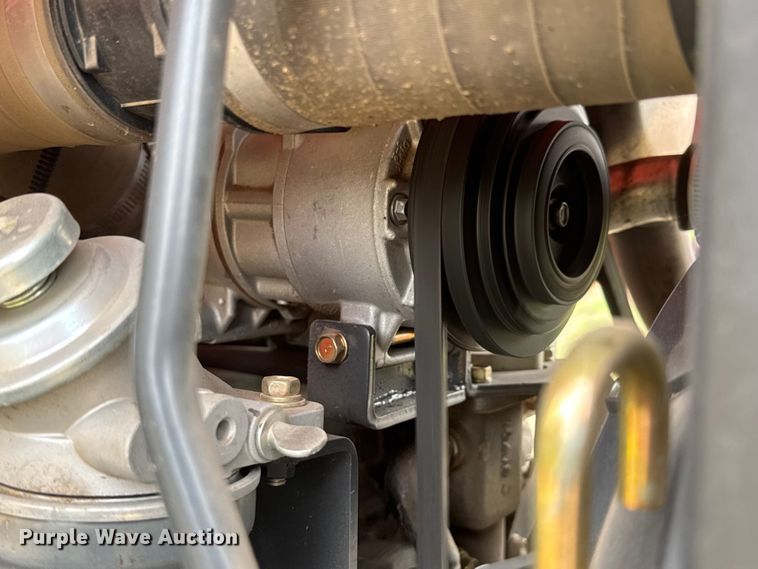 image for item ET1868 2018 Kioti NX6010 MFWD tractor