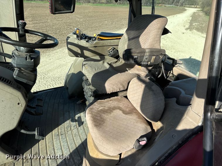 image for item ET1910 2009 Case IH Magnum 275 MFWD tractor