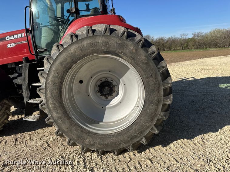 image for item ET1910 2009 Case IH Magnum 275 MFWD tractor