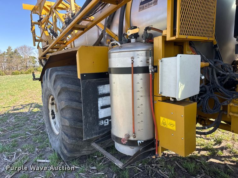 image for item ET1913 2009 TerraGator 6203 sprayer