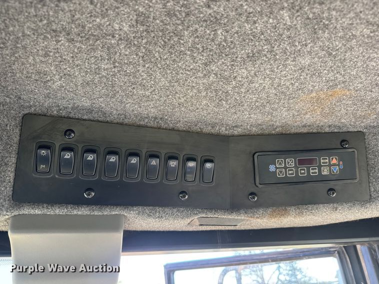 image for item ET1913 2009 TerraGator 6203 sprayer