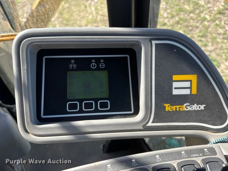 image for item ET1913 2009 TerraGator 6203 sprayer