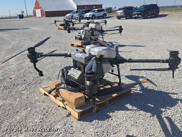 image for item ET5001 DJI AGRIS T40 drone