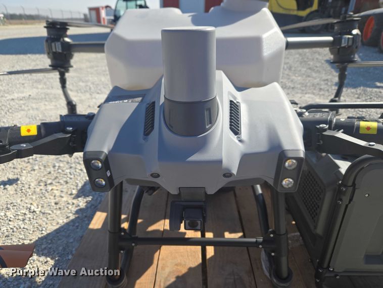 image for item ET5001 DJI AGRIS T40 drone