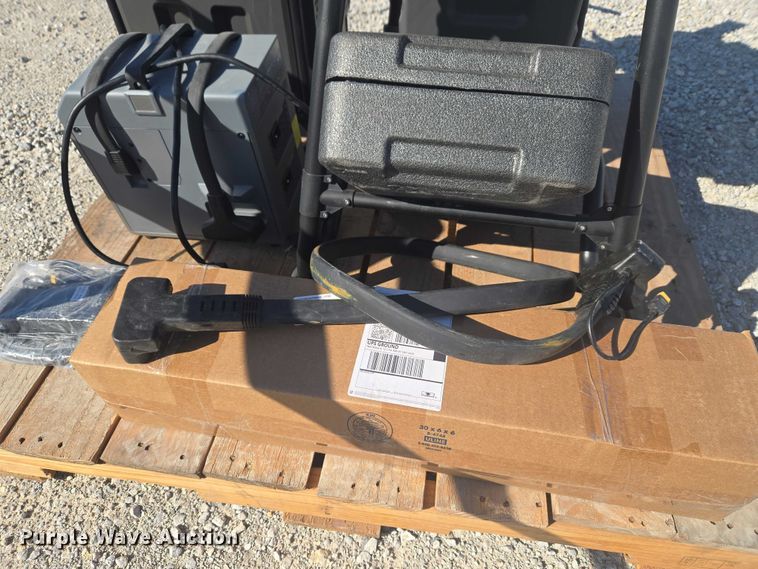 image for item ET5001 DJI AGRIS T40 drone