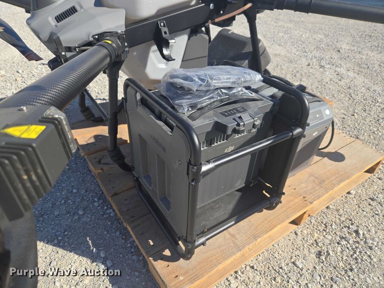 image for item ET5001 DJI AGRIS T40 drone