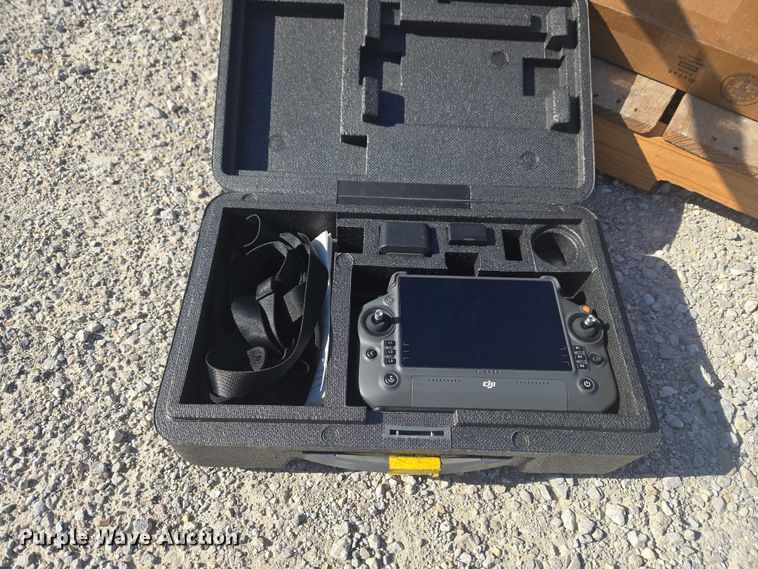 image for item ET5001 DJI AGRIS T40 drone