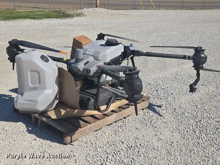 image for item ET5002 DJI AGRAS T40 drone