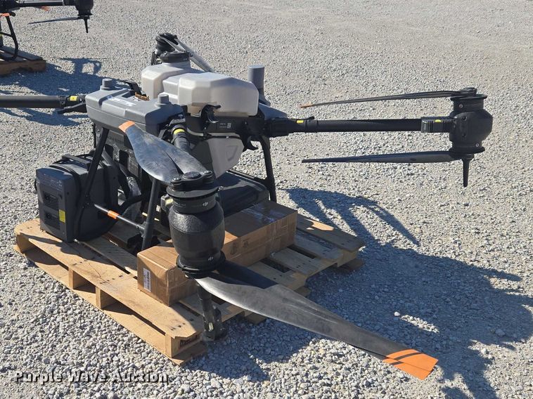 image for item ET5004 DJI AGRAS T40 drone