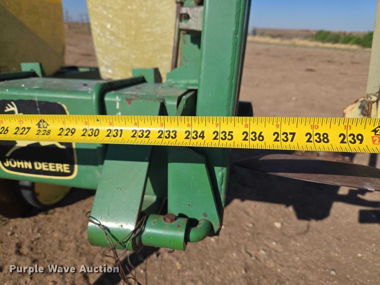 image for item ET5194 John Deere 7100 planter