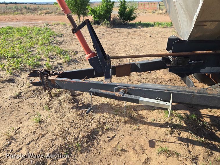 image for item ET5195 Adam's Fertilizer Equipment Spreader Trailer sprayer trailer