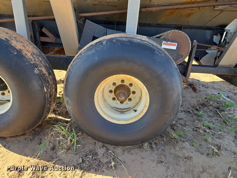 image for item ET5195 Adam's Fertilizer Equipment Spreader Trailer sprayer trailer