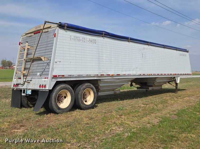 image for item ET5226 2007 Wilson DWH-551C grain trailer