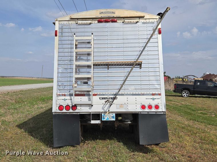 image for item ET5226 2007 Wilson DWH-551C grain trailer