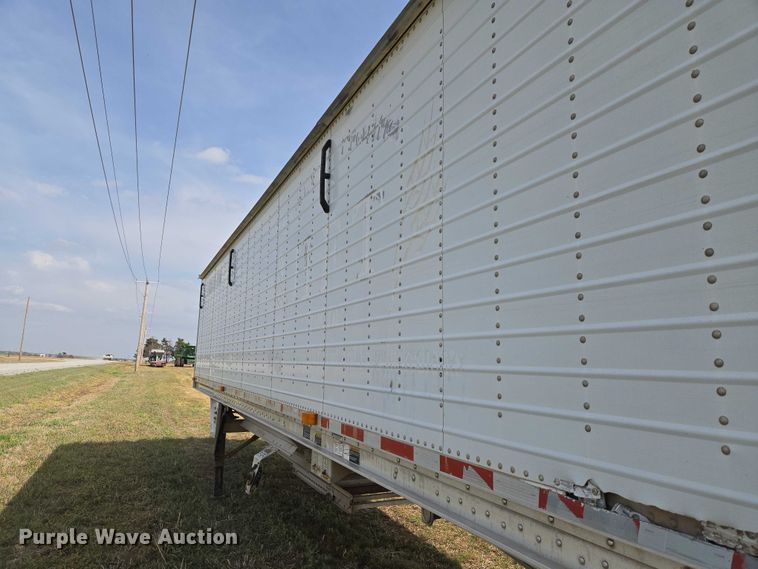 image for item ET5226 2007 Wilson DWH-551C grain trailer
