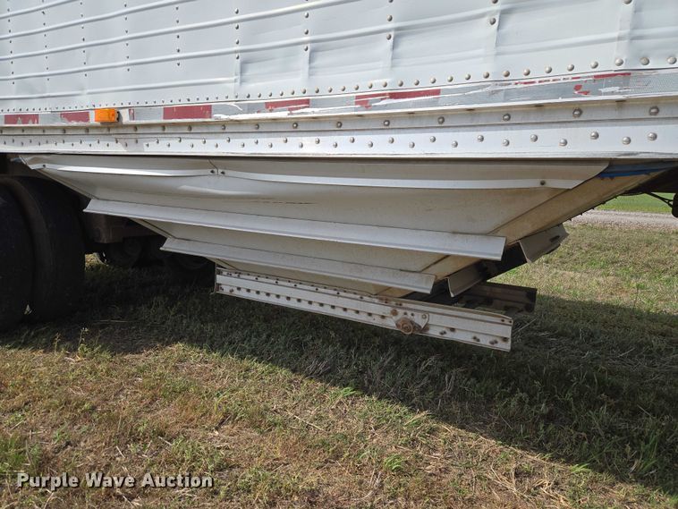 image for item ET5226 2007 Wilson DWH-551C grain trailer
