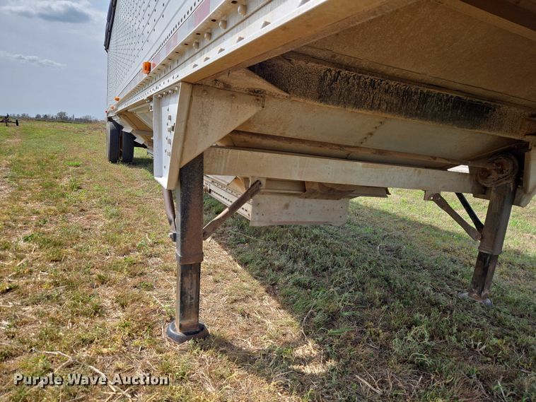 image for item ET5226 2007 Wilson DWH-551C grain trailer