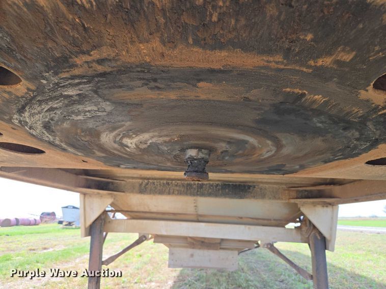 image for item ET5226 2007 Wilson DWH-551C grain trailer