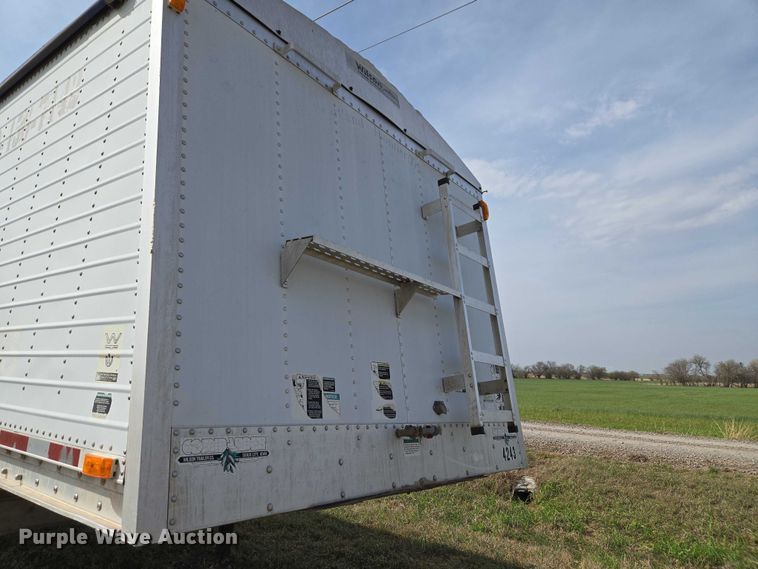 image for item ET5226 2007 Wilson DWH-551C grain trailer