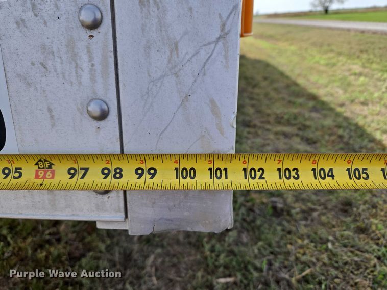 image for item ET5226 2007 Wilson DWH-551C grain trailer