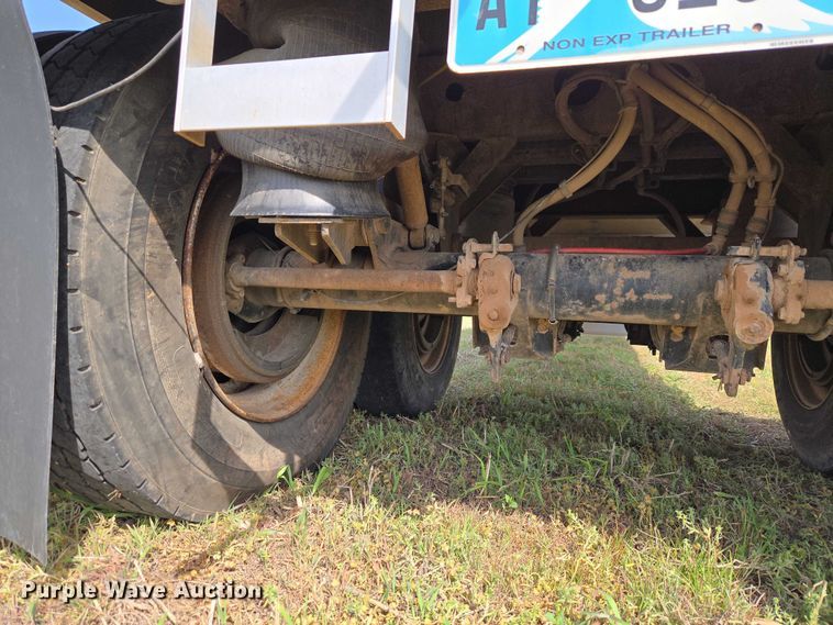 image for item ET5226 2007 Wilson DWH-551C grain trailer