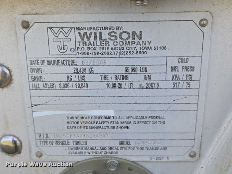 image for item ET5226 2007 Wilson DWH-551C grain trailer