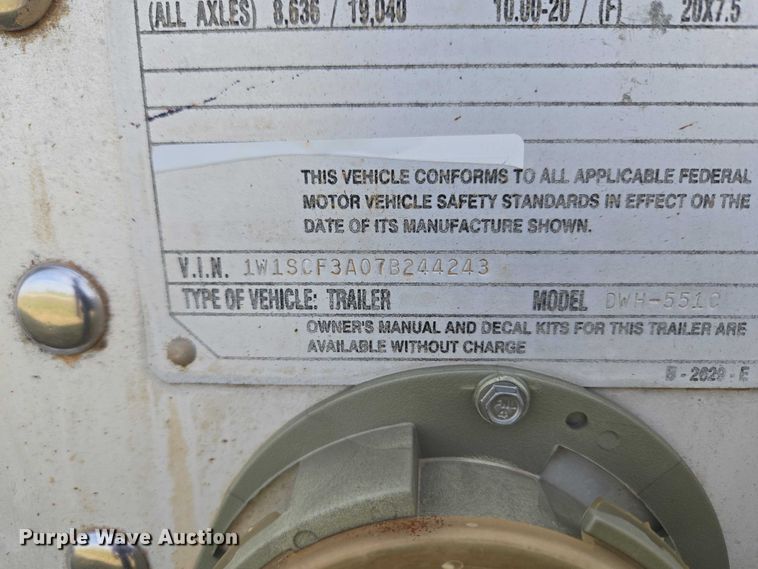 image for item ET5226 2007 Wilson DWH-551C grain trailer