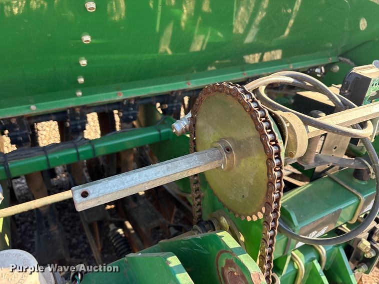 image for item EU0436 2015 Great Plains 3P806NT no-till grain drill