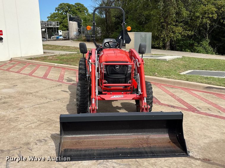 image for item EU0461 Kioti CK3520 tractor