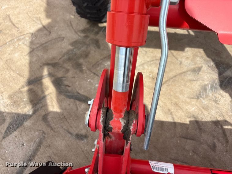 image for item EU0461 Kioti CK3520 tractor