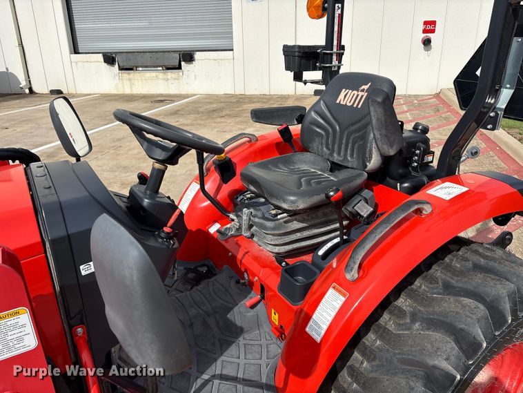 image for item EU0461 Kioti CK3520 tractor