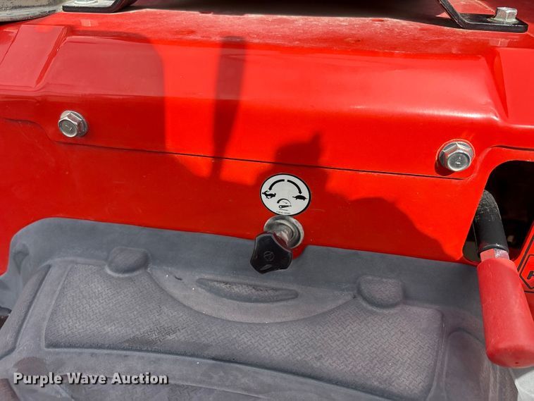 image for item EU0461 Kioti CK3520 tractor