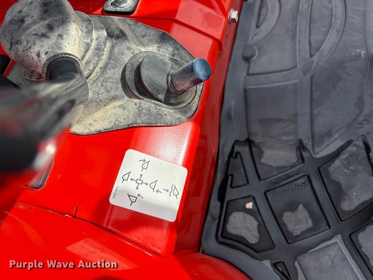 image for item EU0461 Kioti CK3520 tractor