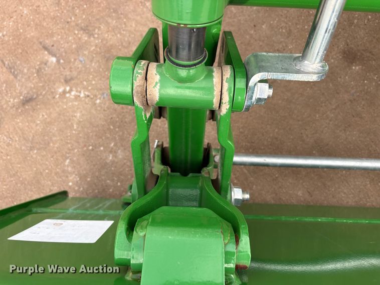 image for item EU0462 2023 John Deere 3039R tractor