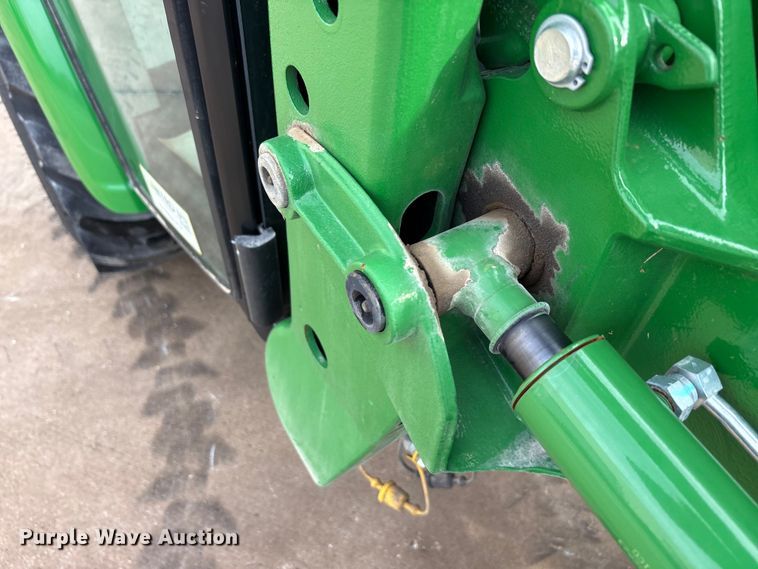 image for item EU0462 2023 John Deere 3039R tractor